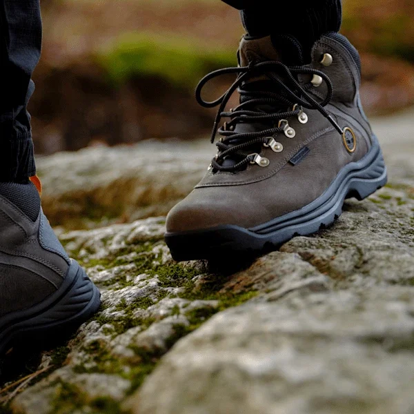 Bottes de randonnée mi-hautes imperméables White Ledge pour homme Bottes de randonnée mi-hautes imperméables White Ledge pour homme
