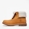Bottes Timberland® pour femmes, imperméables à bord roulé et doublure chaude Bottes Timberland® pour femmes, imperméables à bord roulé et doublure chaude