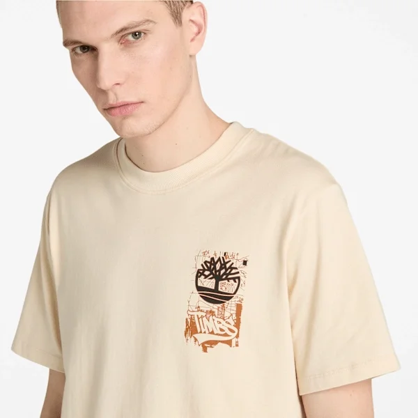 T-shirt pour homme Timberland® Brand Carrier avec slogan imprimé dans le dos T-shirt pour homme Timberland® Brand Carrier avec slogan imprimé dans le dos